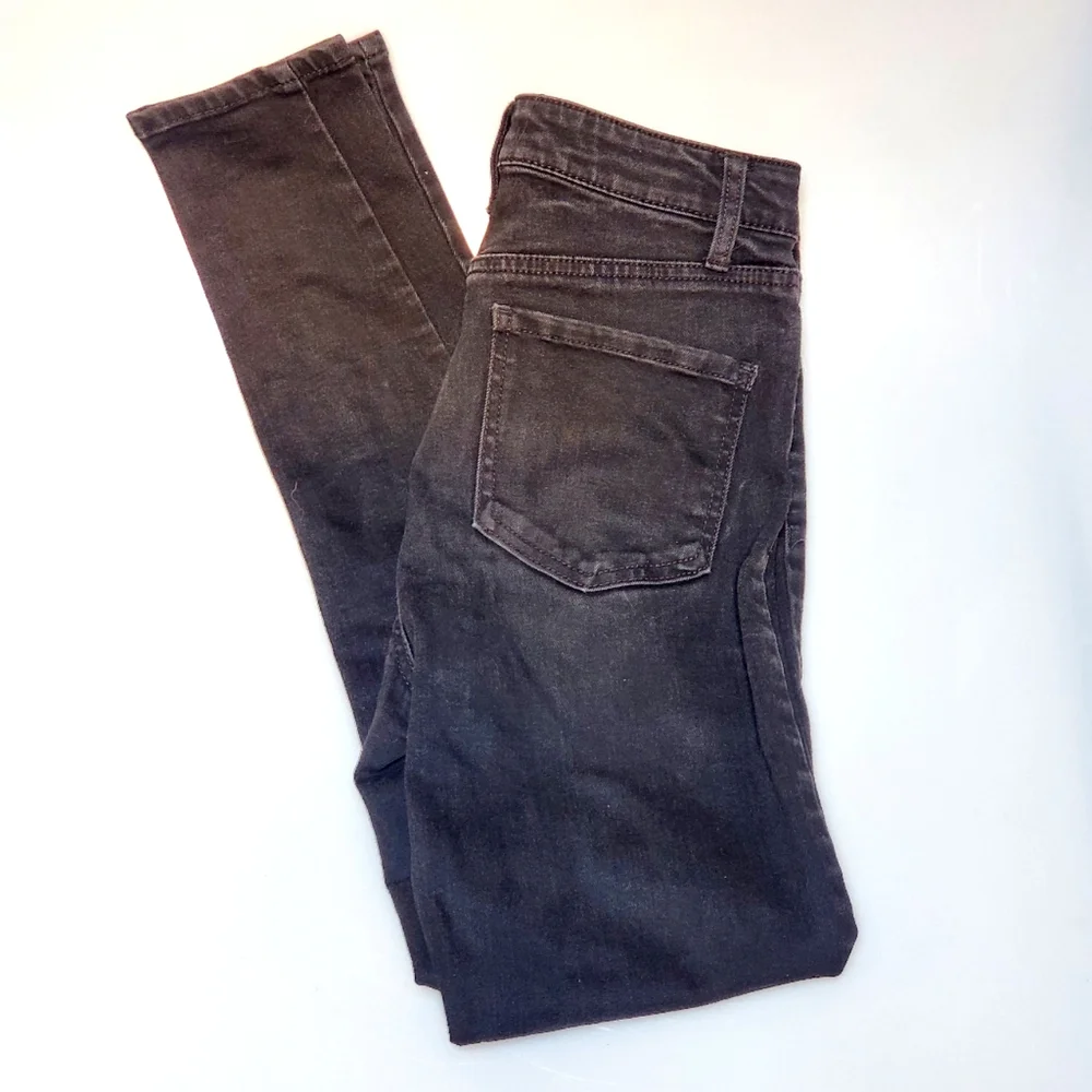 EUC Forever 21 Black Skinny Stretch Jeans Size 25 - Picture 1 of 5